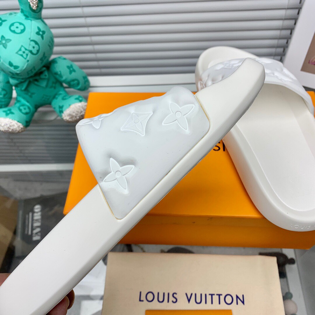 Louis Vuitton Waterfront Mule  1A9FK7 - EUR FASHION