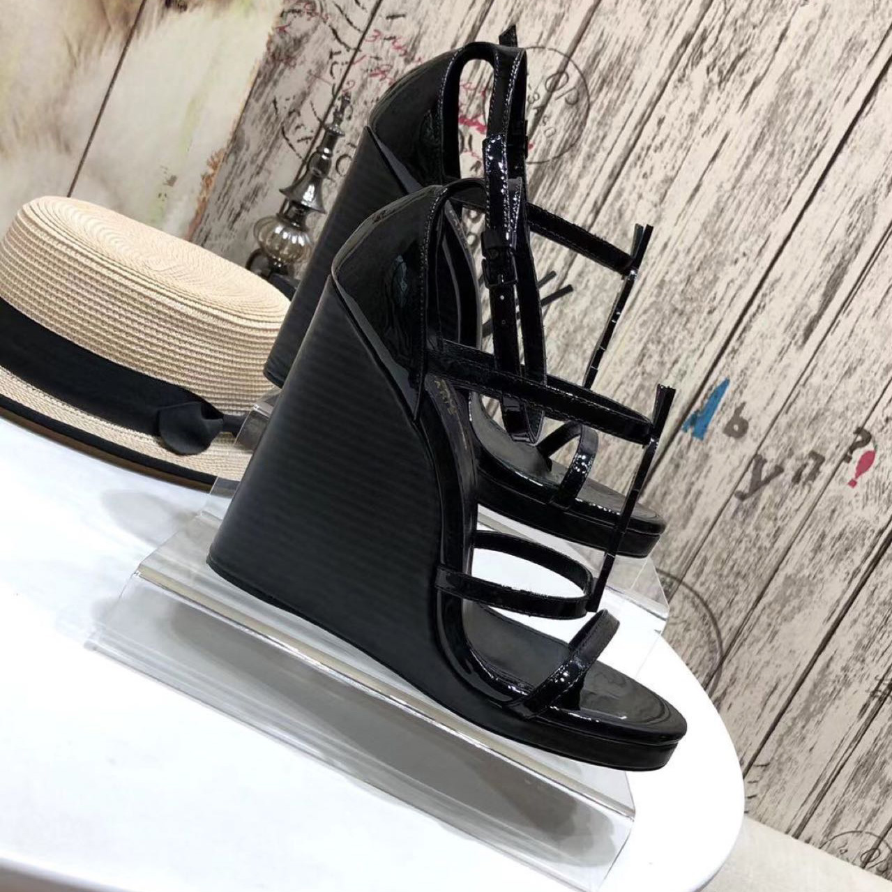 Saint Laurent Cassandra Wedge Espadrilles In Leather With Black Monogram - EUR FASHION