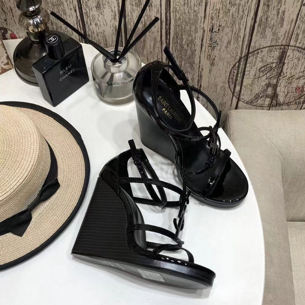Saint Laurent Cassandra Wedge Espadrilles In Leather With Black Monogram - EUR FASHION