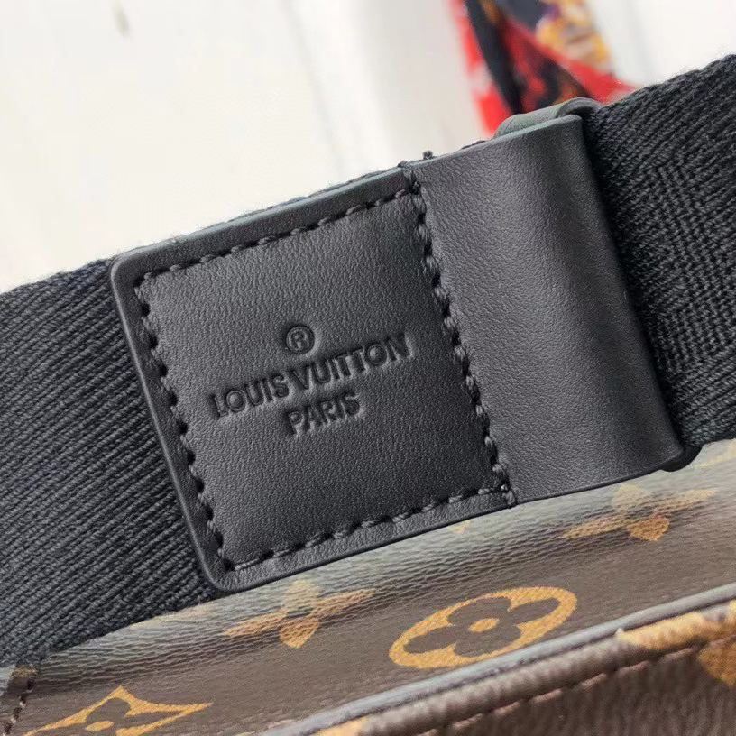 Louis Vuitton S Lock Sling Bag(21-15-4cm)    M45807 - EUR FASHION