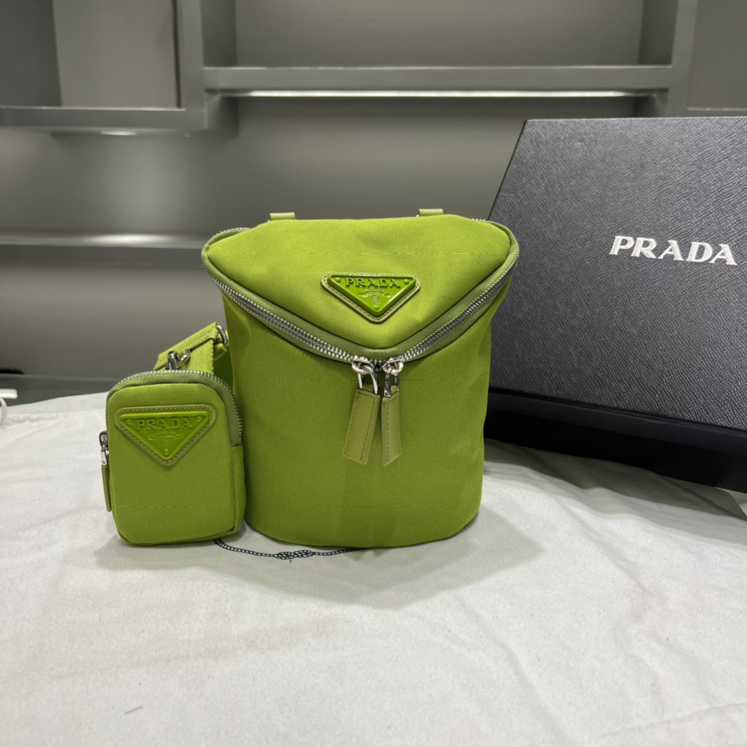 Prada Canvas Shoulder Bag(21-15-15cm)   2VH147 - EUR FASHION