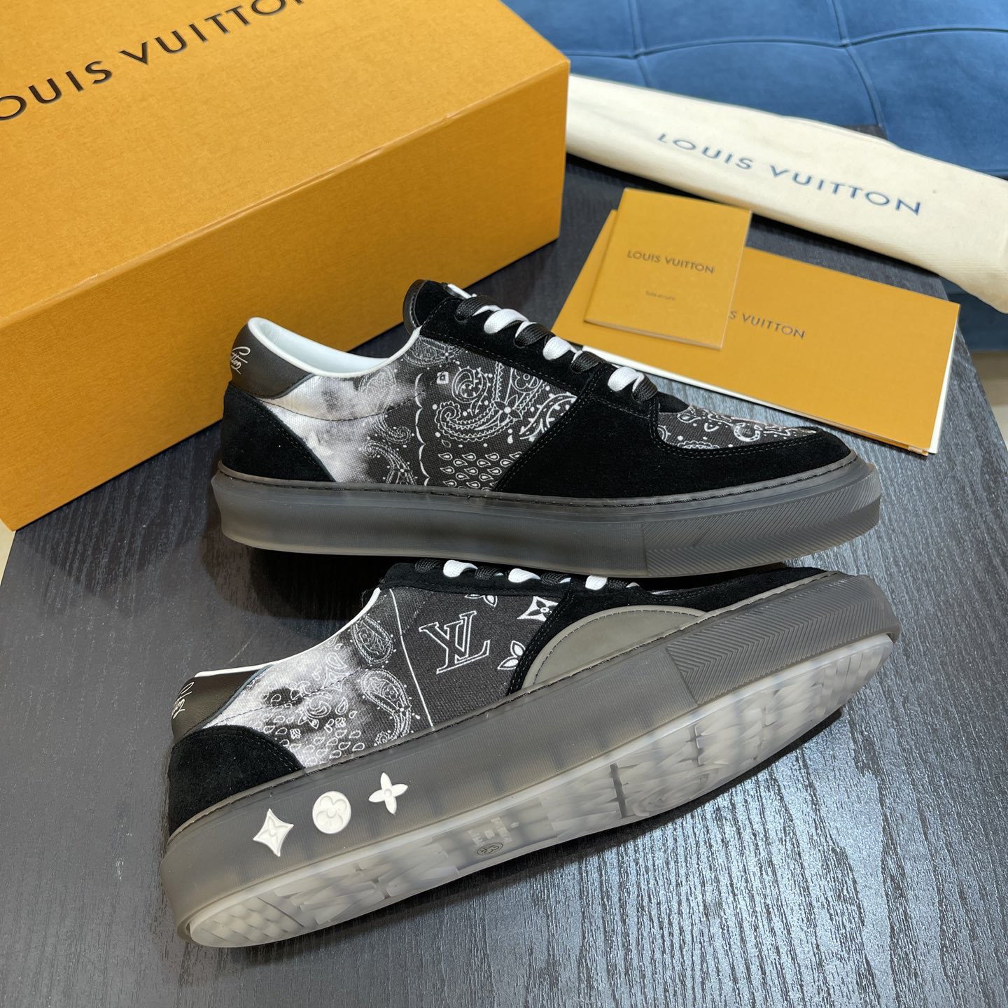 Louis Vuitton LV Ollie Sneaker        - EUR FASHION