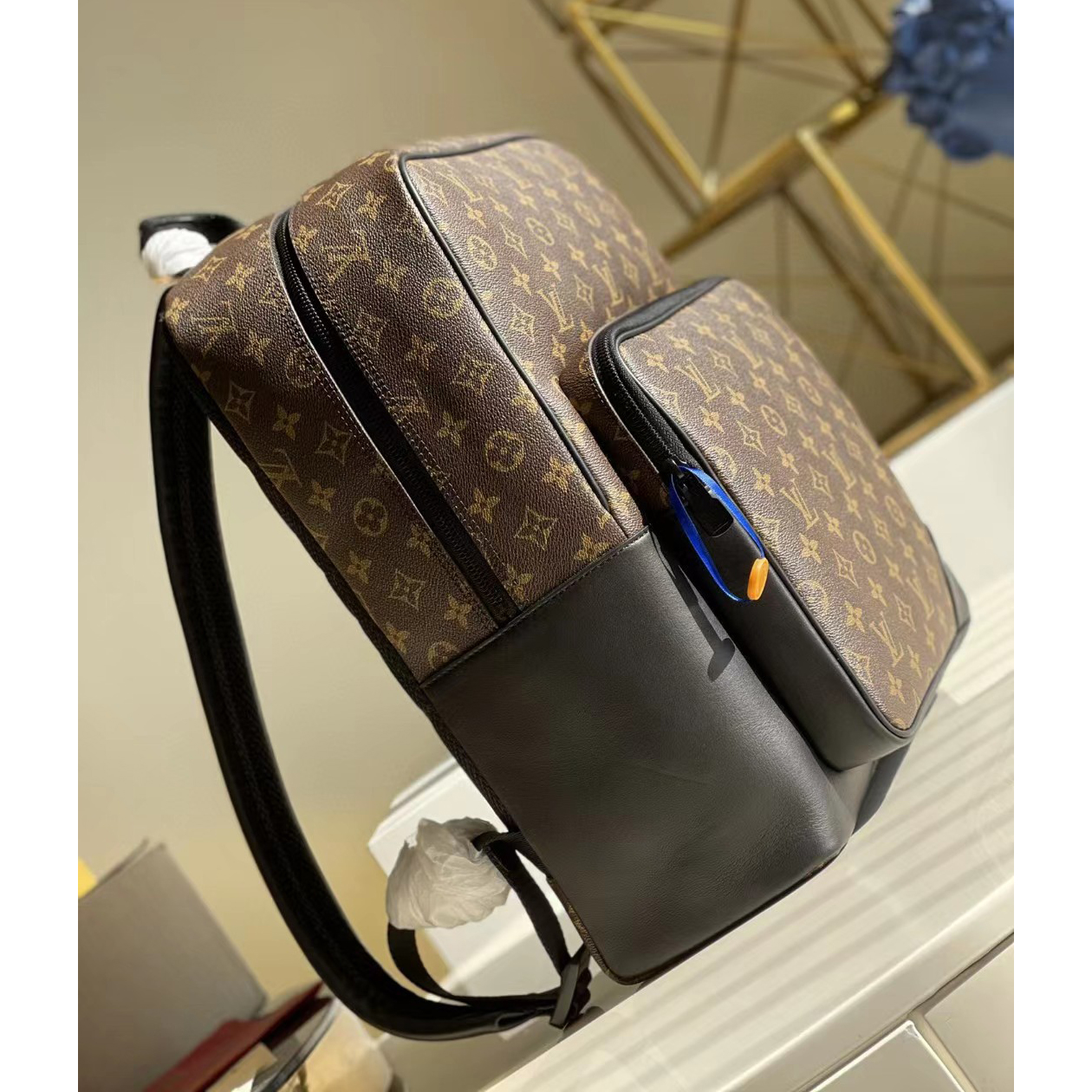 Louis Vuitton Dean Backpack(31-41.5-15cm)   M45335 - EUR FASHION