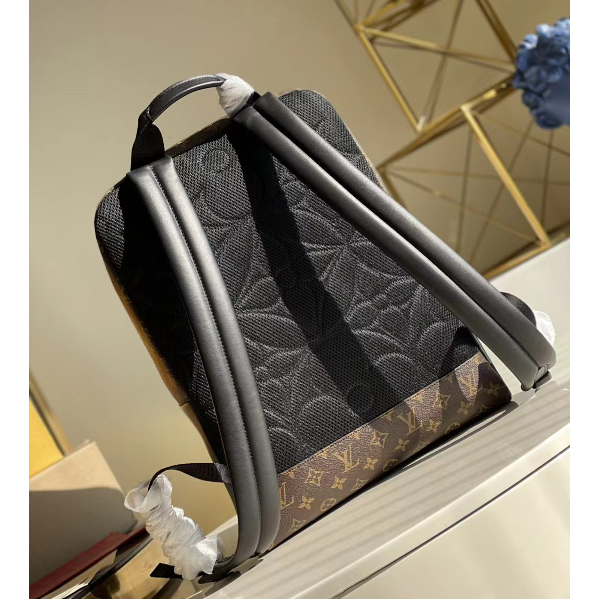 Louis Vuitton Dean Backpack(31-41.5-15cm)   M45335 - EUR FASHION