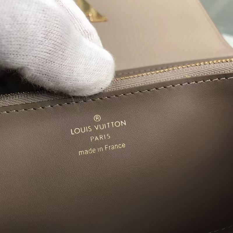 Louis Vuitton Capucines Wallet(19-10-2cm )  M61249 - EUR FASHION