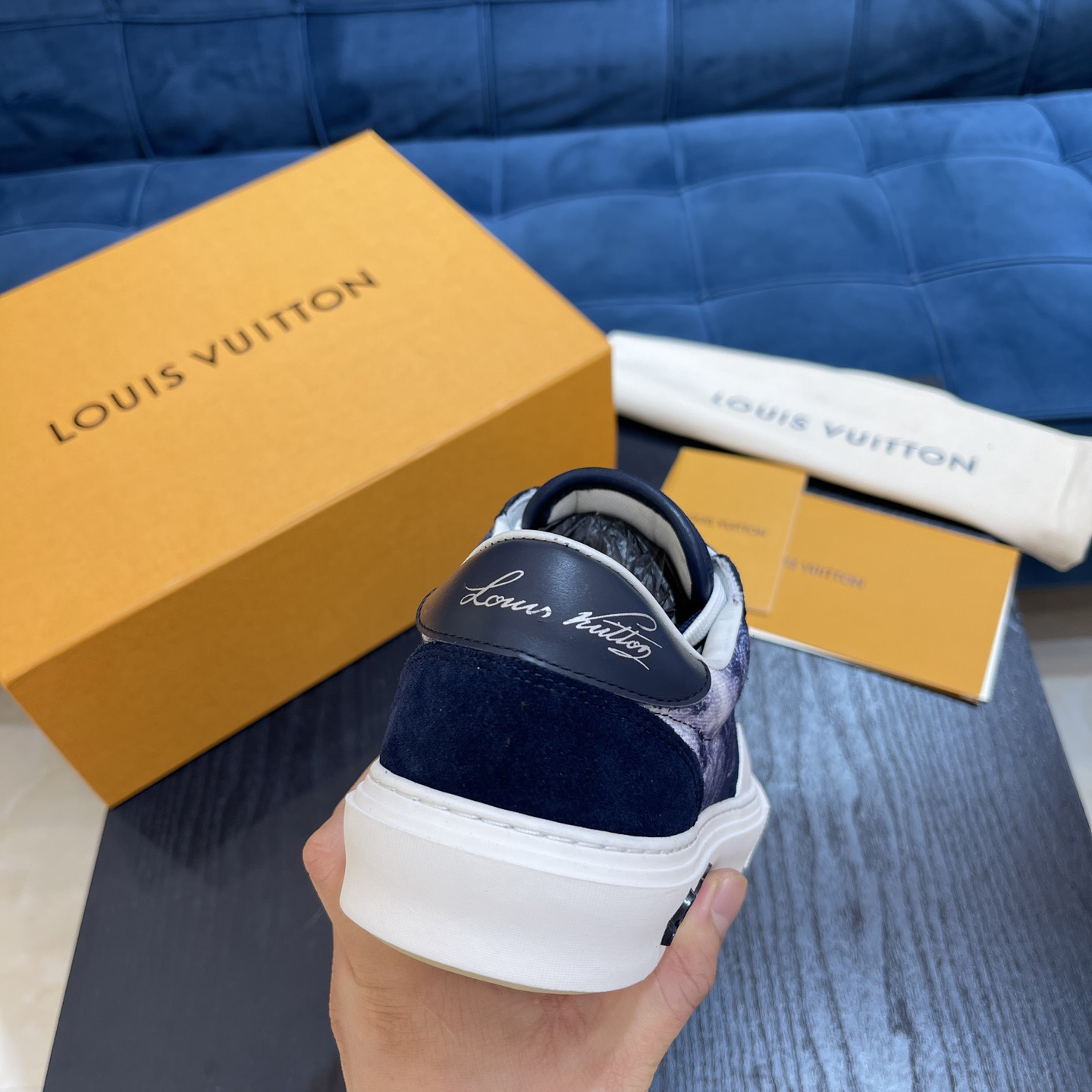Louis Vuitton LV Ollie Sneaker       1AA7ME - EUR FASHION