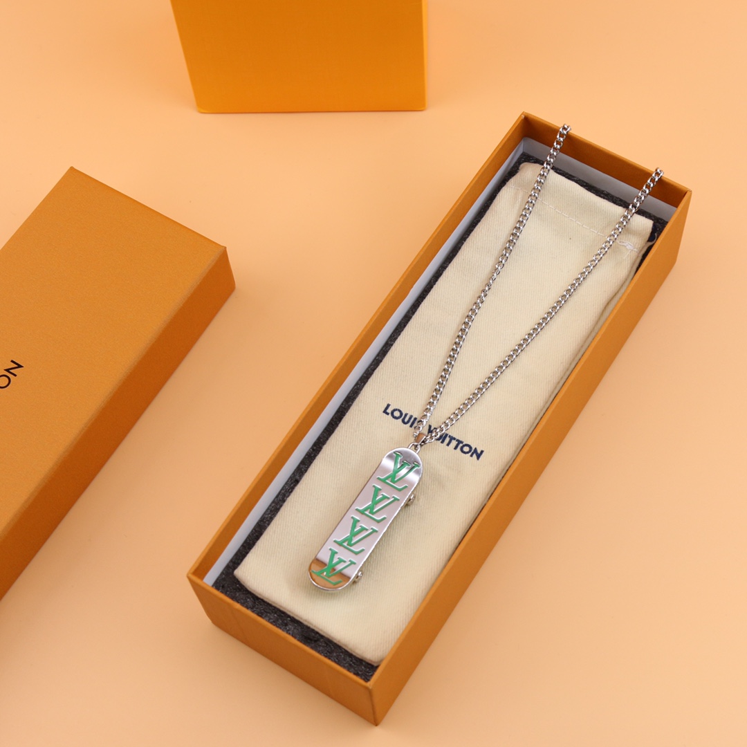 Louis Vuitton LV Skateboard Pendant   MP3277 - EUR FASHION