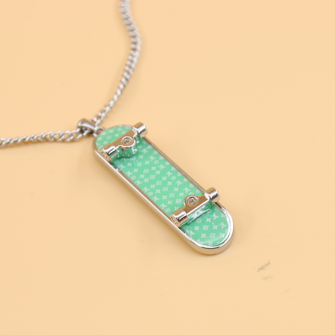 Louis Vuitton LV Skateboard Pendant   MP3277 - EUR FASHION