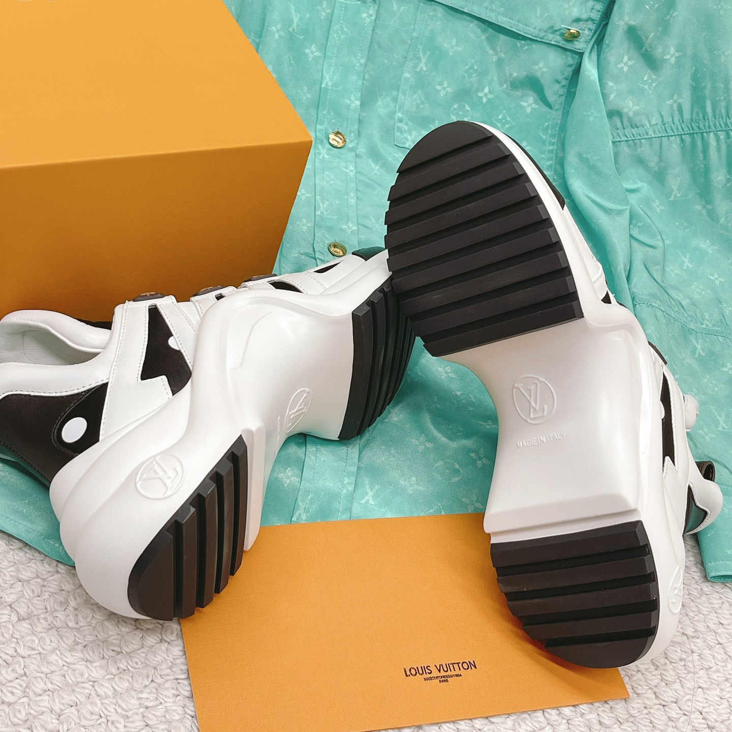 Louis Vuitton LV Archlight Sneaker    - EUR FASHION