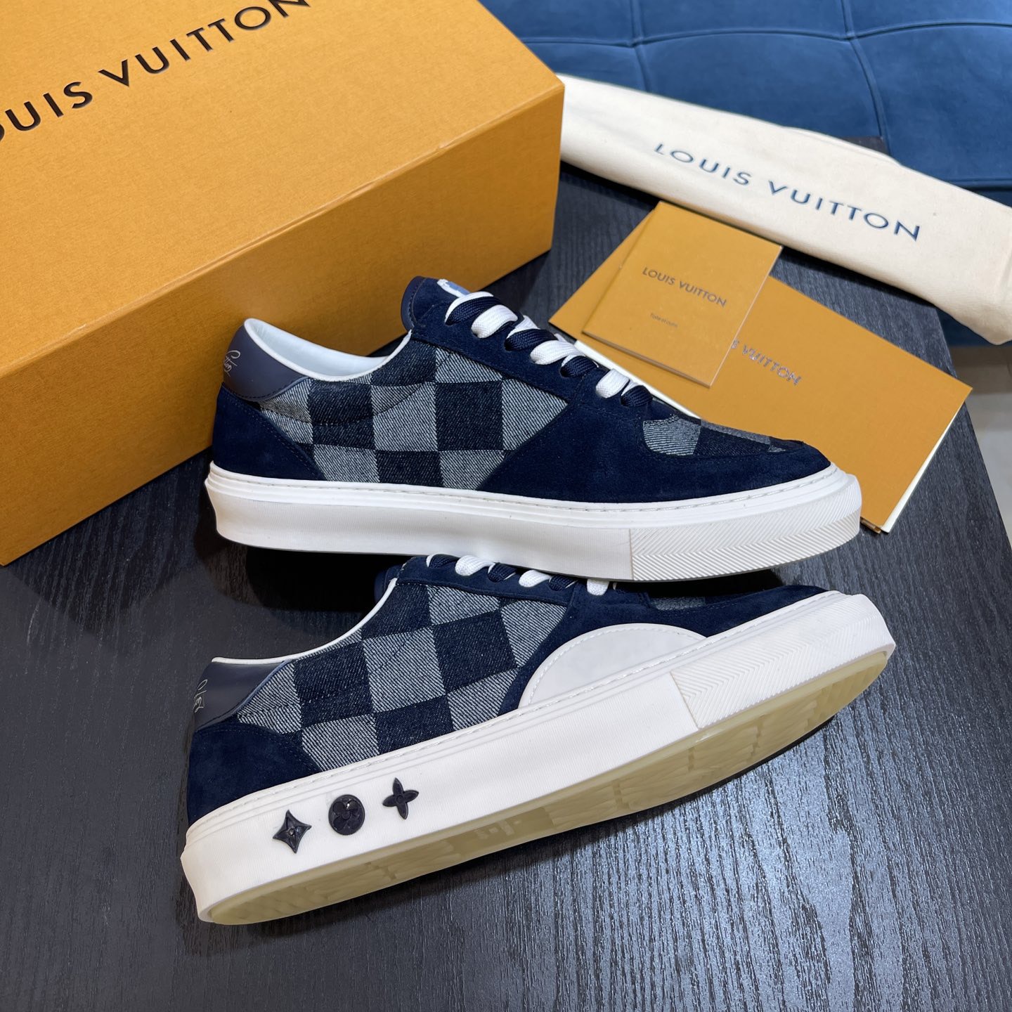Louis Vuitton LV Ollie Sneaker      - EUR FASHION