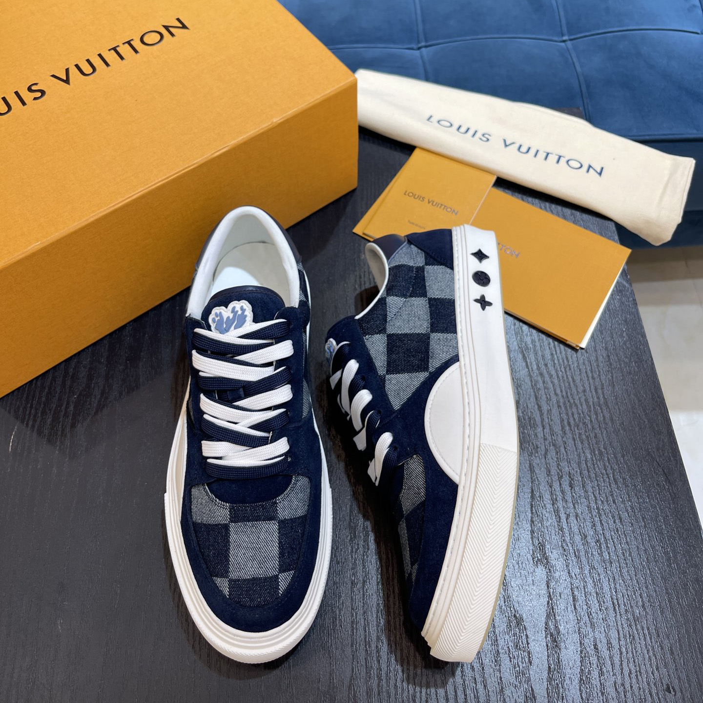 Louis Vuitton LV Ollie Sneaker      - EUR FASHION