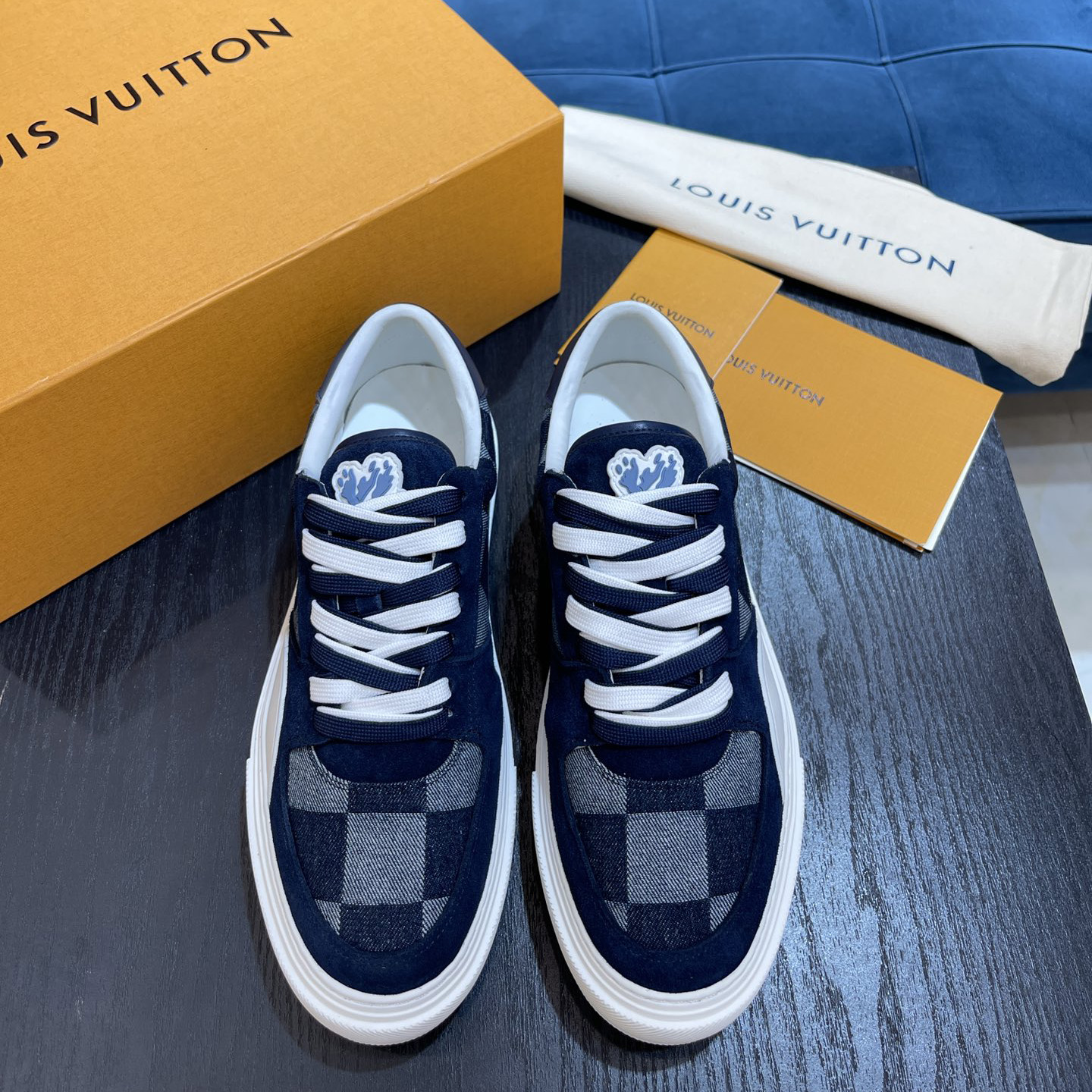 Louis Vuitton LV Ollie Sneaker      - EUR FASHION