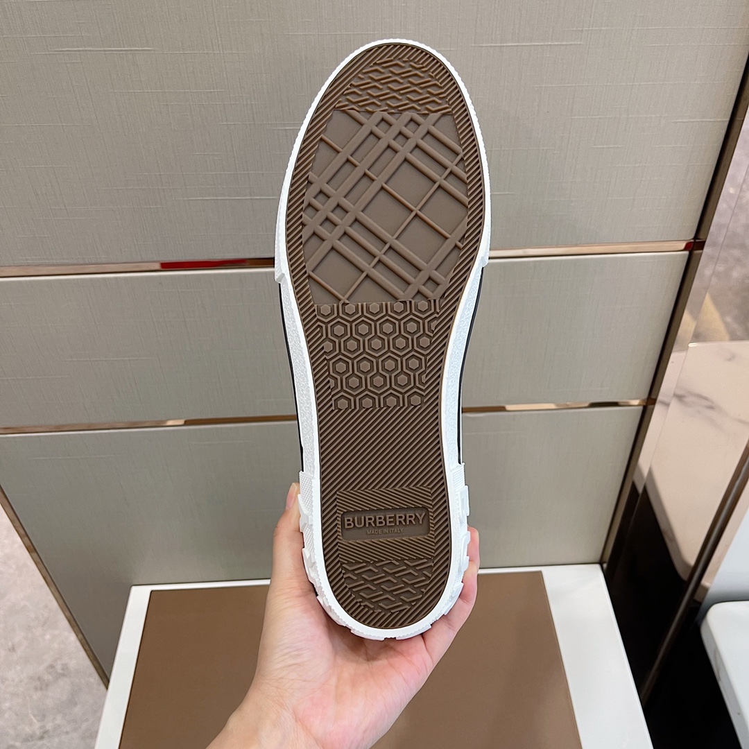 Burberry Monogram Print Cotton Sneakers - EUR FASHION