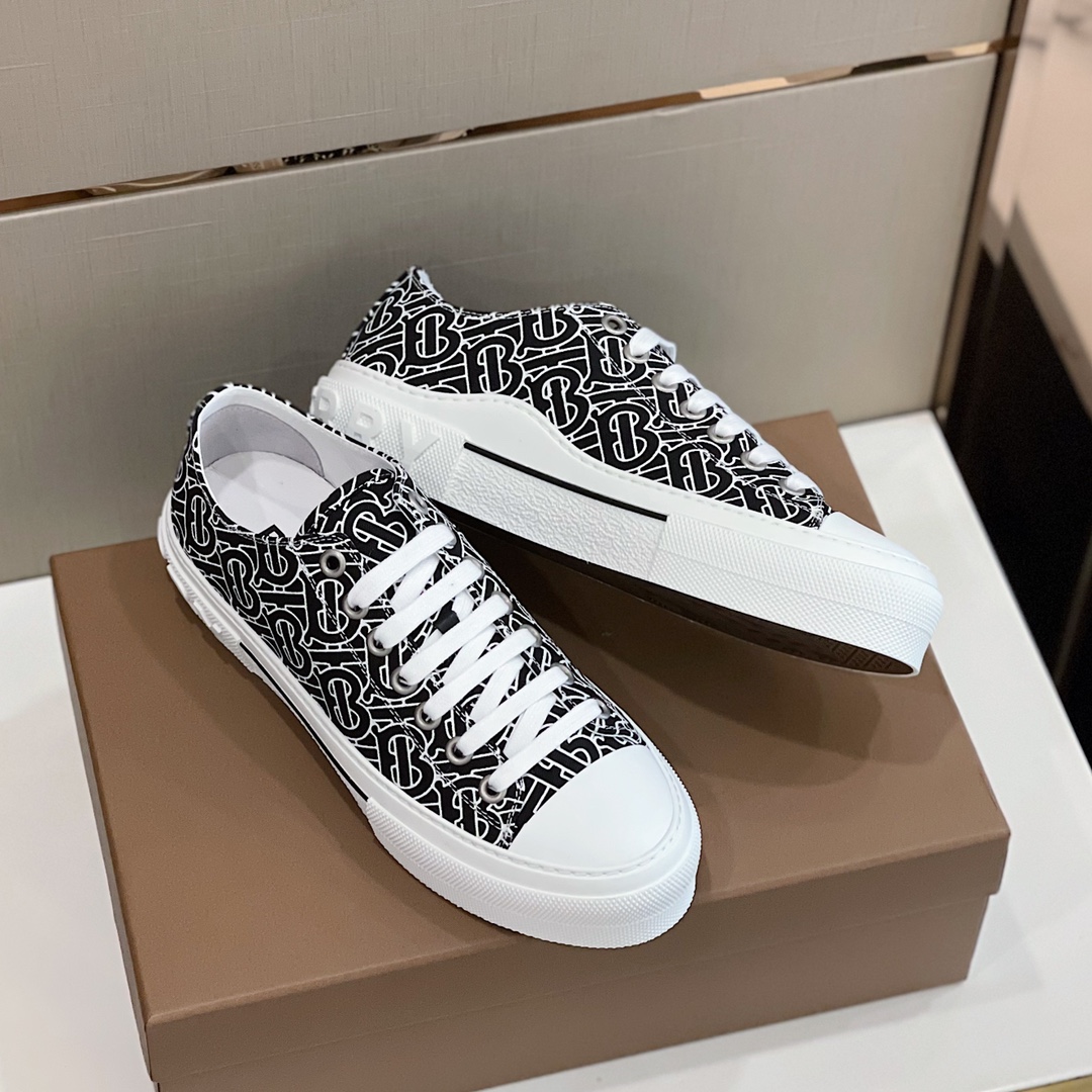 Burberry Monogram Print Cotton Sneakers - EUR FASHION