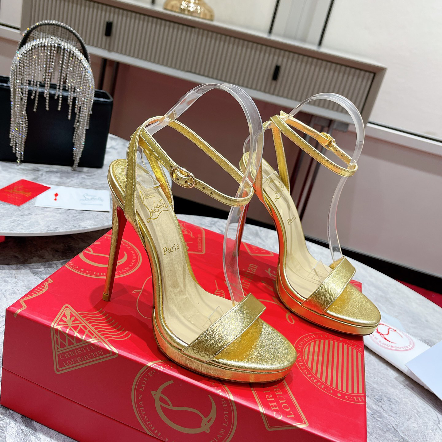 Christian Louboutin   Loubi Queen Sandal(12CM) - EUR FASHION