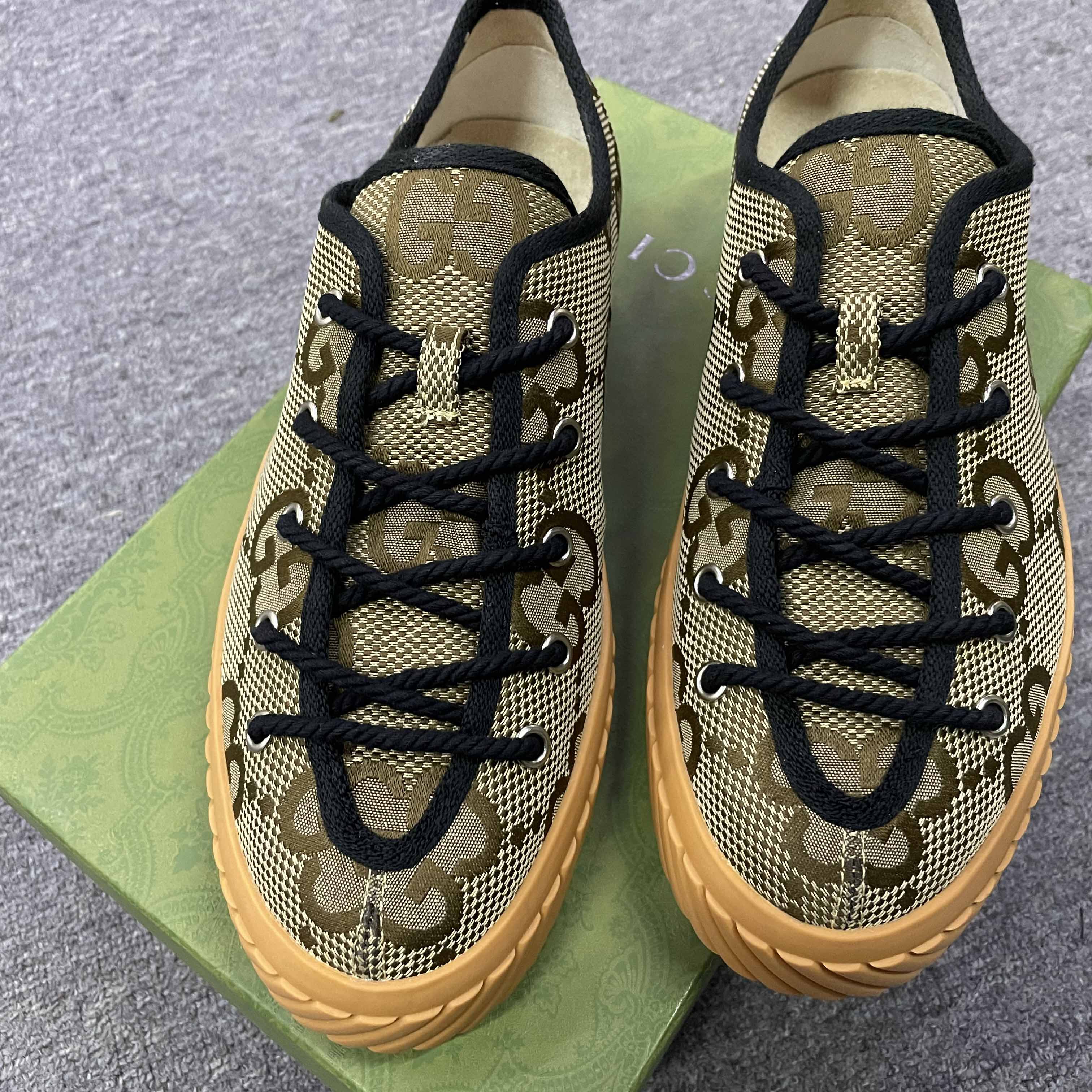Gucci Men's Maxi GG Sneaker  - EUR FASHION