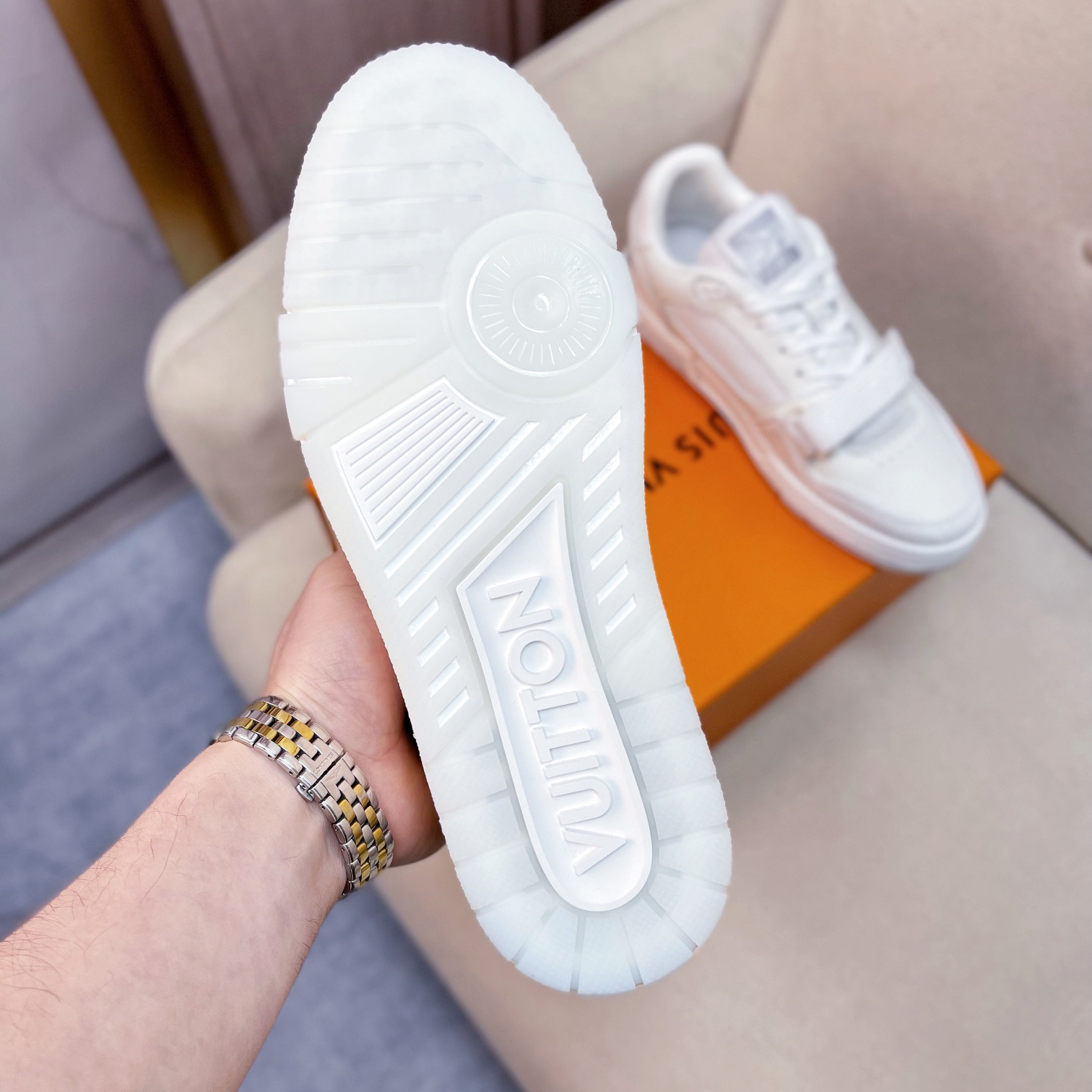Louis Vuitton Trainer Sneaker(Upon UK Size) - EUR FASHION
