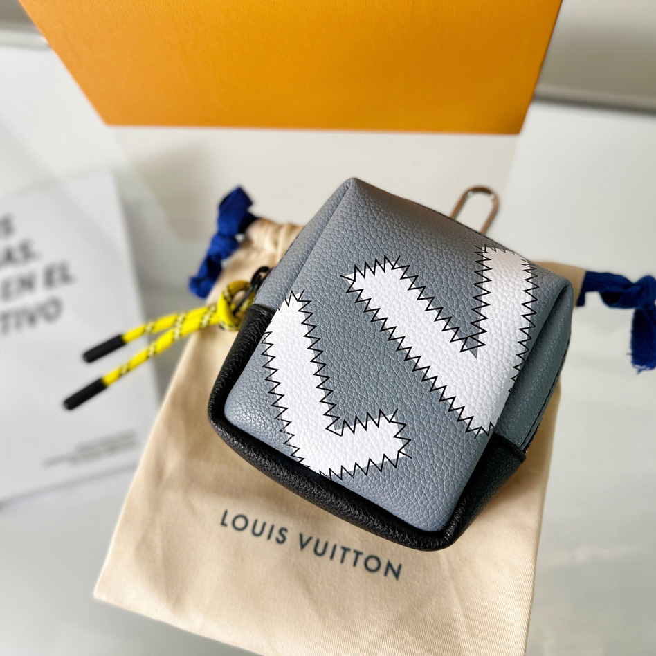 Louis Vuitton Colour Blocks Squared Pouch  M00739 - EUR FASHION