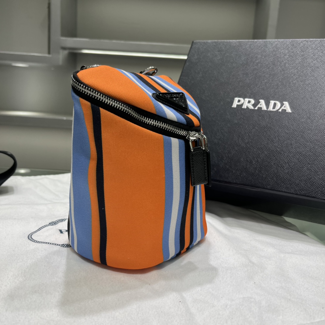 Prada Printed Canvas Shoulder Bag(21-15-15cm)   2VH147 - EUR FASHION