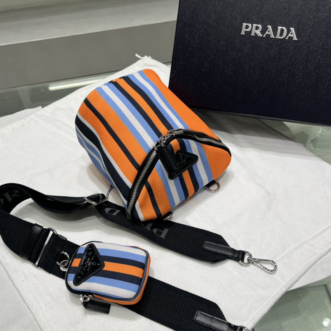Prada Printed Canvas Shoulder Bag(21-15-15cm)   2VH147 - EUR FASHION