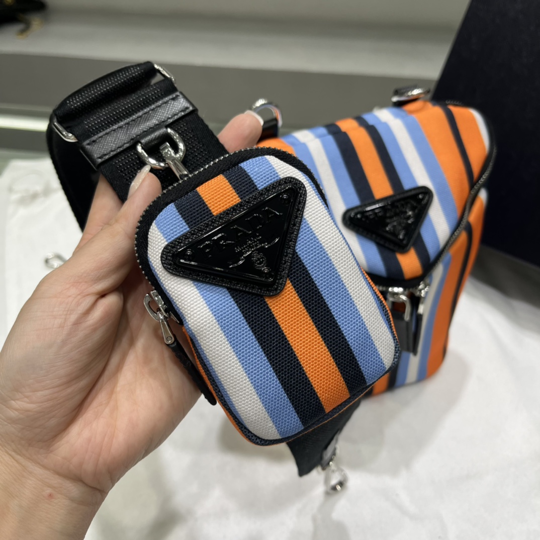 Prada Printed Canvas Shoulder Bag(21-15-15cm)   2VH147 - EUR FASHION