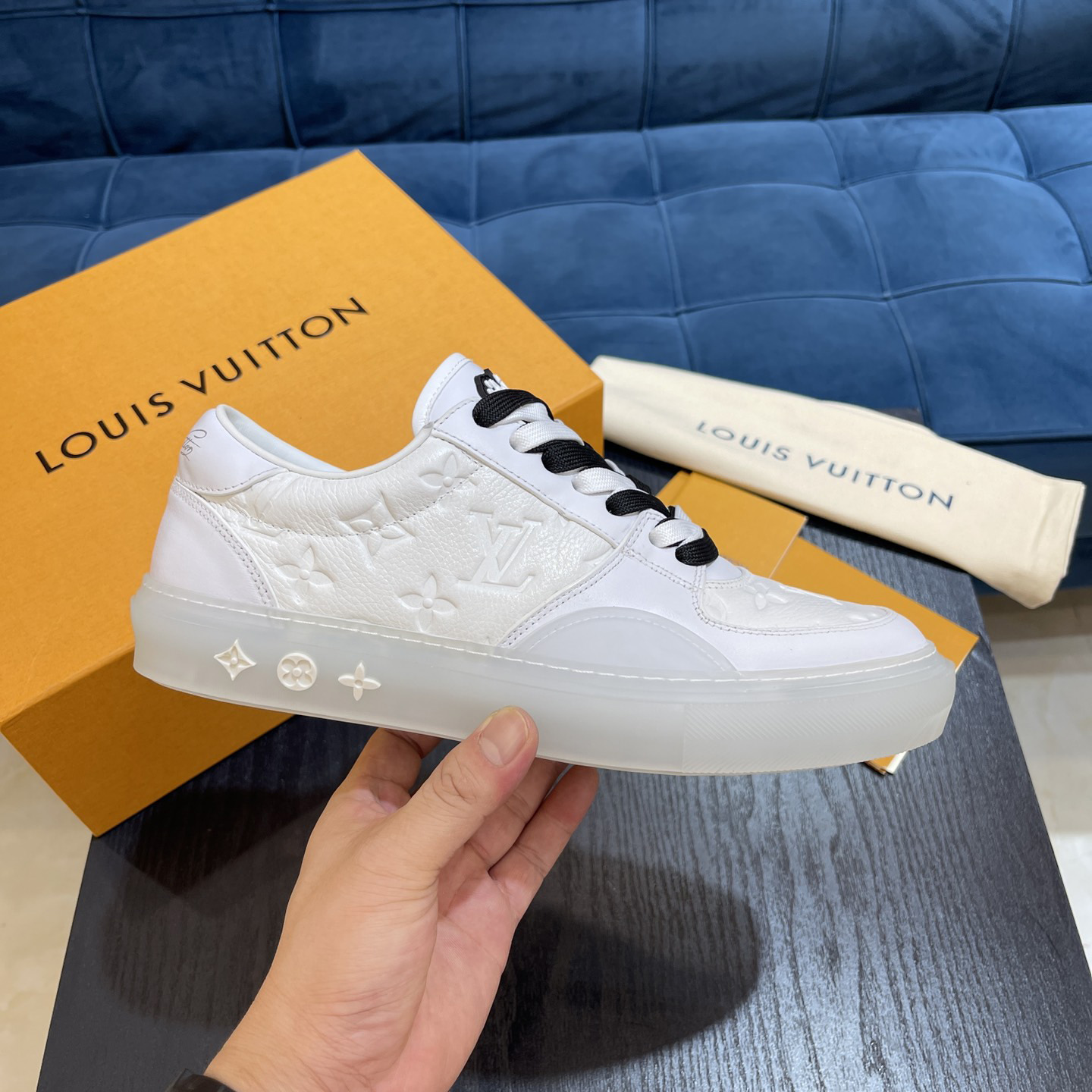 Louis Vuitton LV Ollie Sneaker        - EUR FASHION