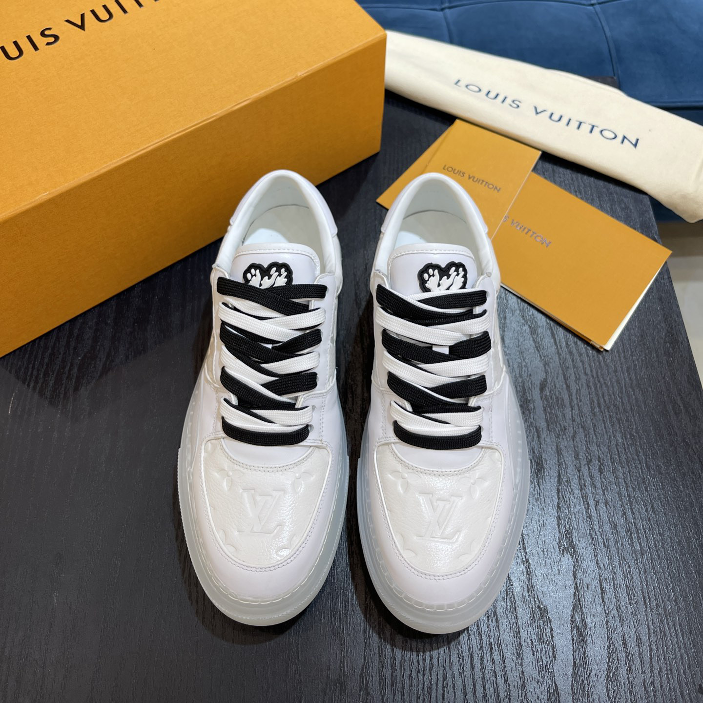 Louis Vuitton LV Ollie Sneaker        - EUR FASHION