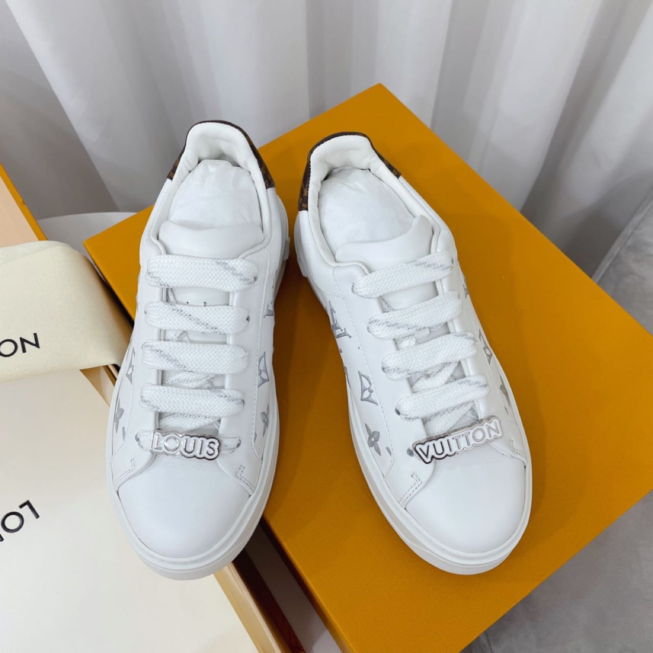 Louis Vuitton Time Out Sneaker  - EUR FASHION