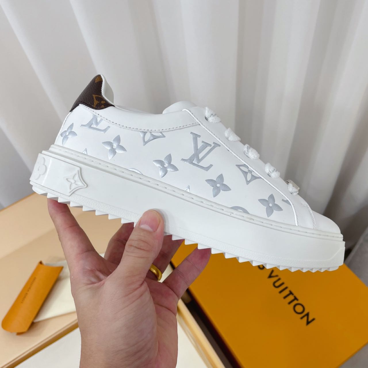 Louis Vuitton Time Out Sneaker  - EUR FASHION