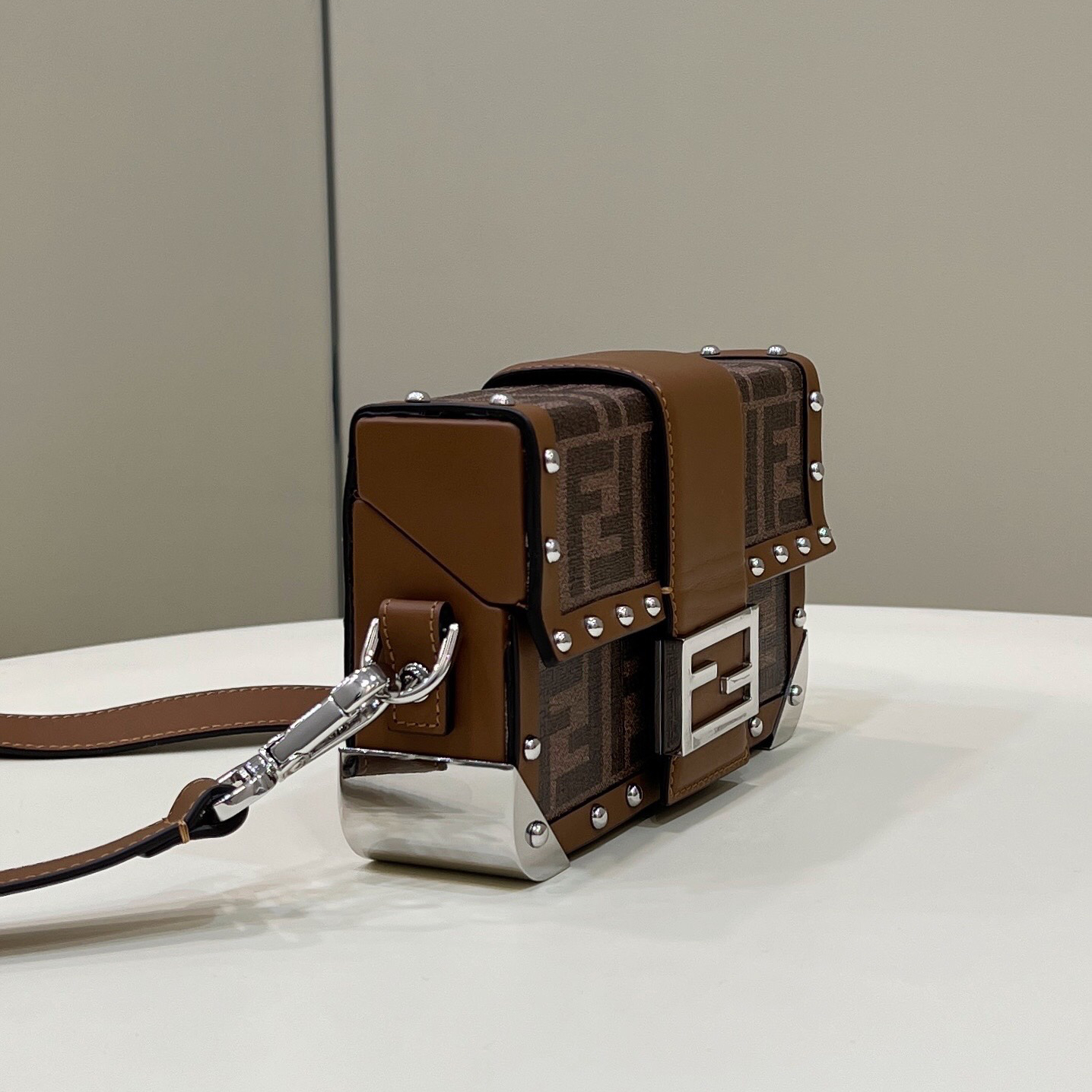 Fendi Baguette Trunk Mini Brown Fabric Bag(18.5-11.5-5cm) - EUR FASHION