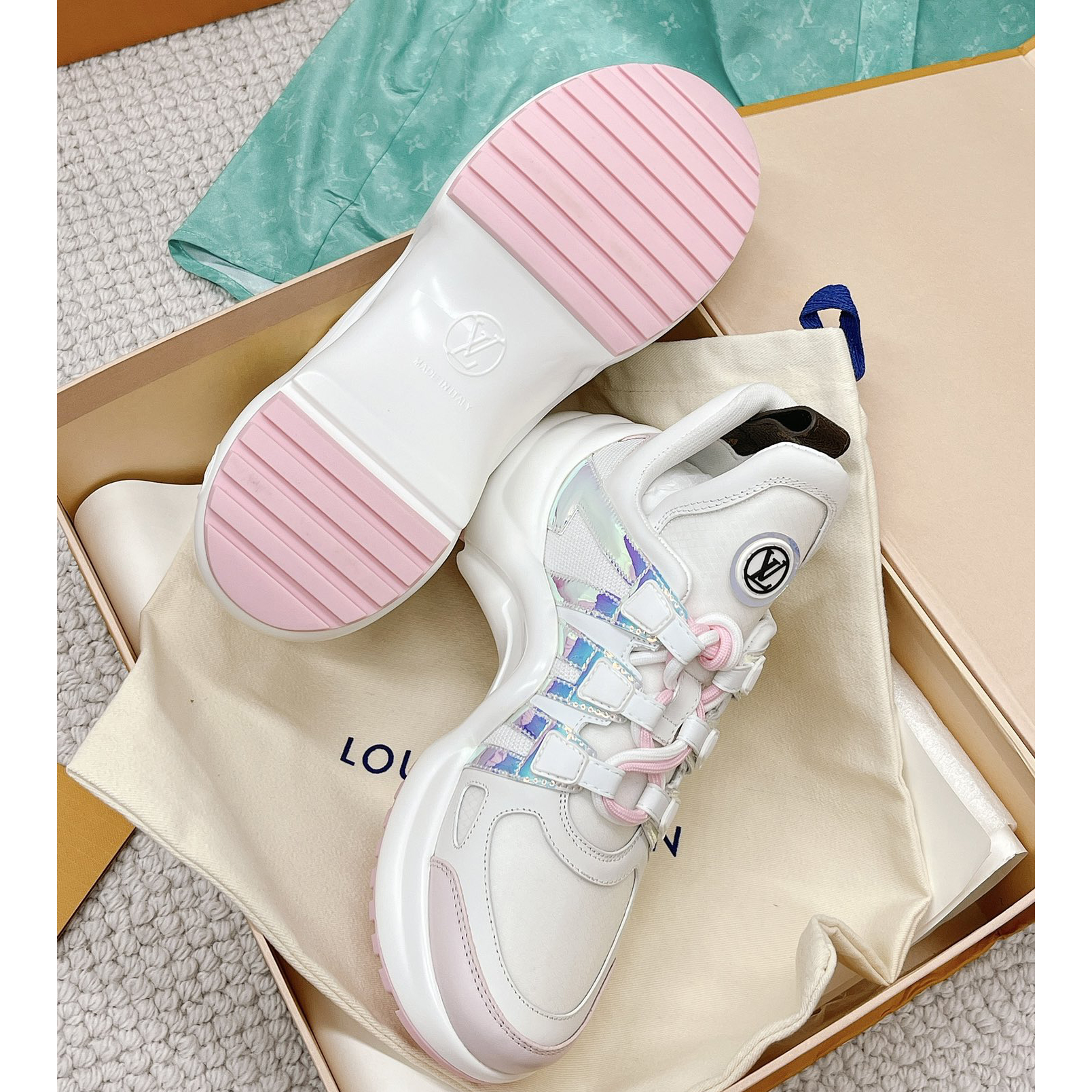 Louis Vuitton LV Archlight Sneaker    - EUR FASHION