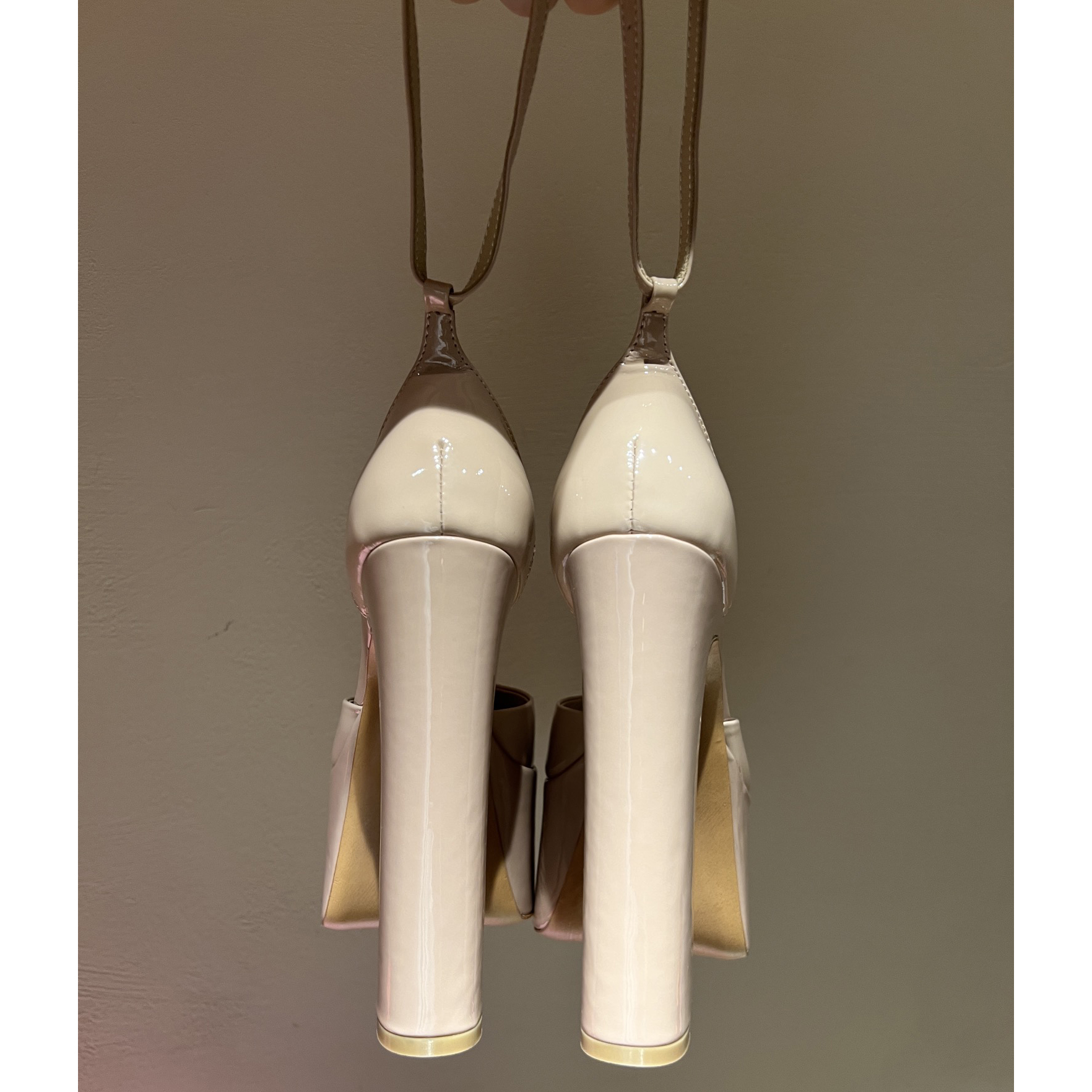 Valenti Garavani Tan-Go Platform Pump In Patent Leather  155 MM - EUR FASHION