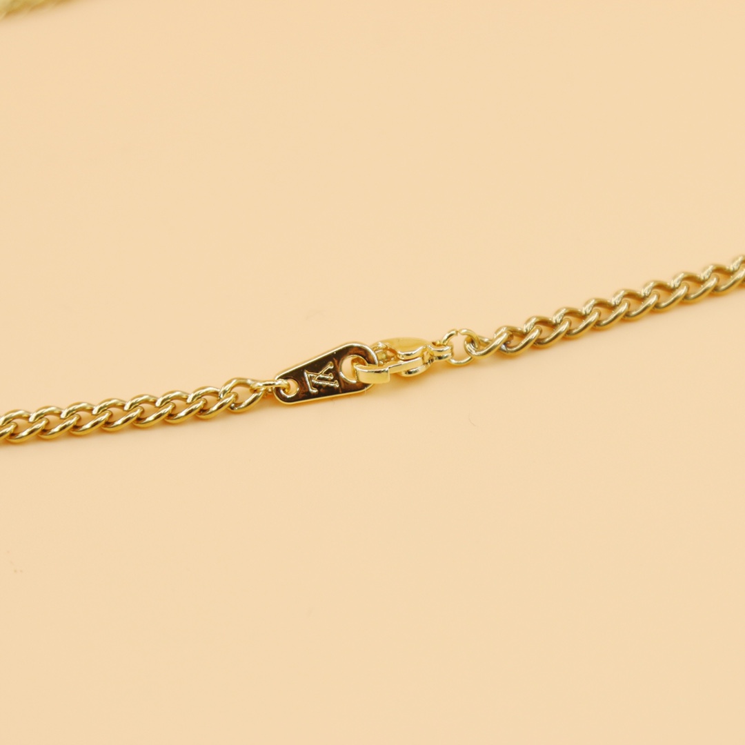 Louis Vuitton LV Skateboard Pendant   MP3276 - EUR FASHION