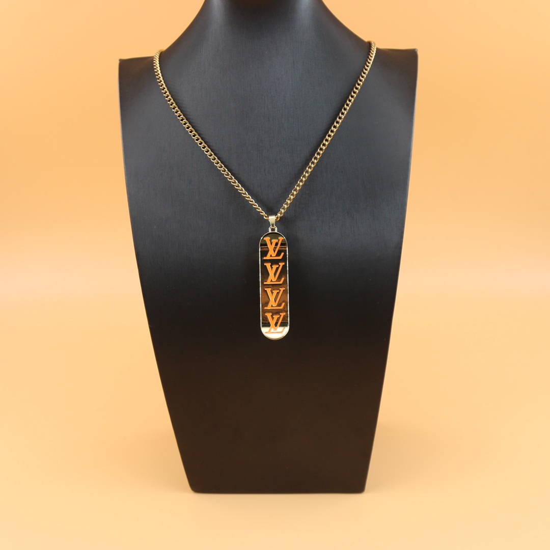 Louis Vuitton LV Skateboard Pendant   MP3276 - EUR FASHION