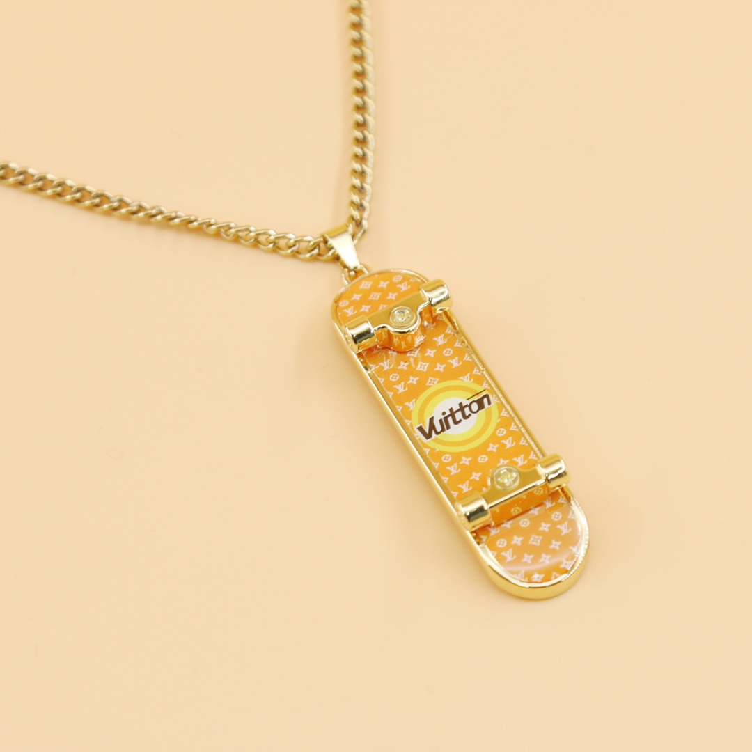 Louis Vuitton LV Skateboard Pendant   MP3276 - EUR FASHION