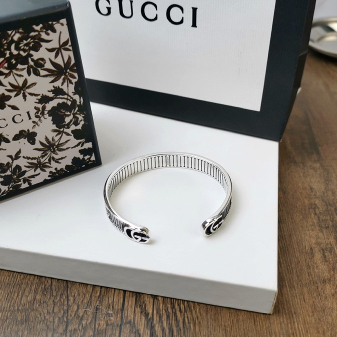 Gucci Bracelet With Double G In Silver - EUR FASHION