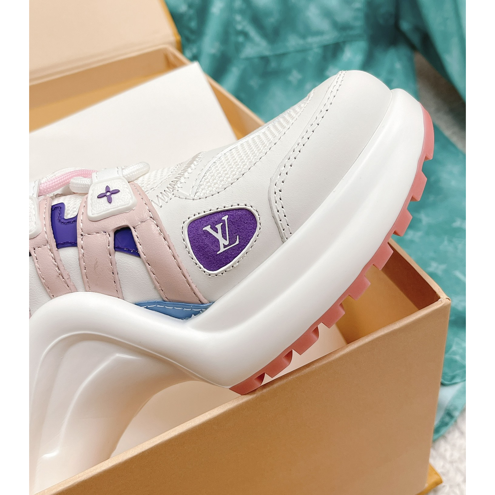 Louis Vuitton LV Archlight Sneaker    - EUR FASHION