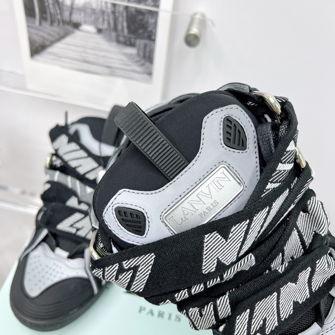 Lanvin Curb Sneakers - EUR FASHION