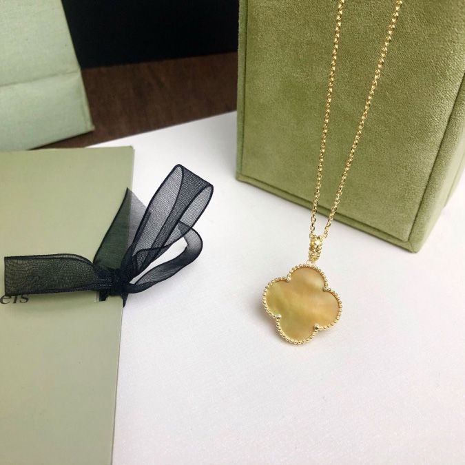 Van Cleef & Arpels Magic Alhambra Long Necklace, 1 Motif - EUR FASHION