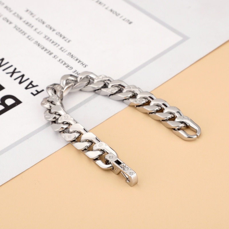 Louis Vuitton LV Chain Links Bracelet  21cm    M69988 - EUR FASHION