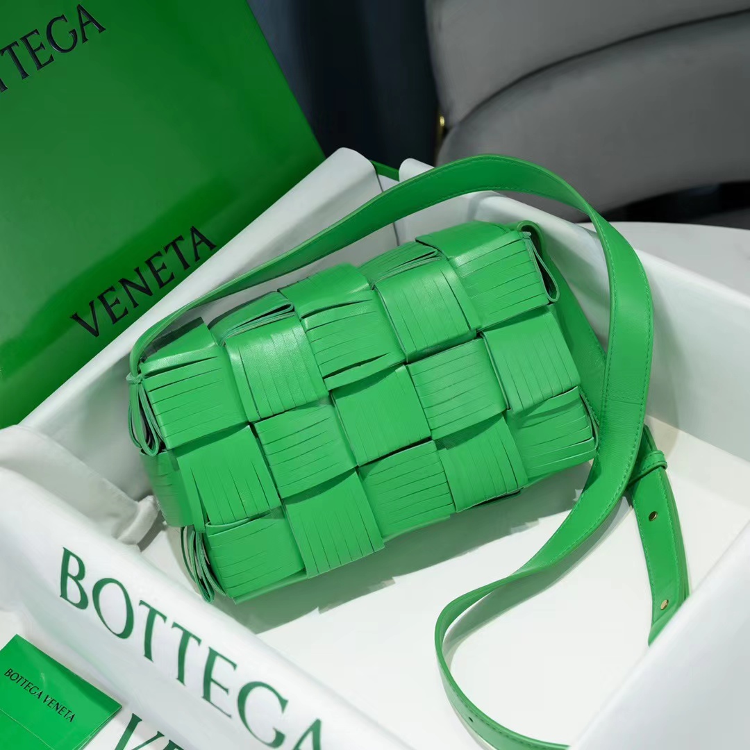 Bottega Veneta Cassette Fringed Leather Shoulder Bag(23-15-5.5cm) - EUR FASHION