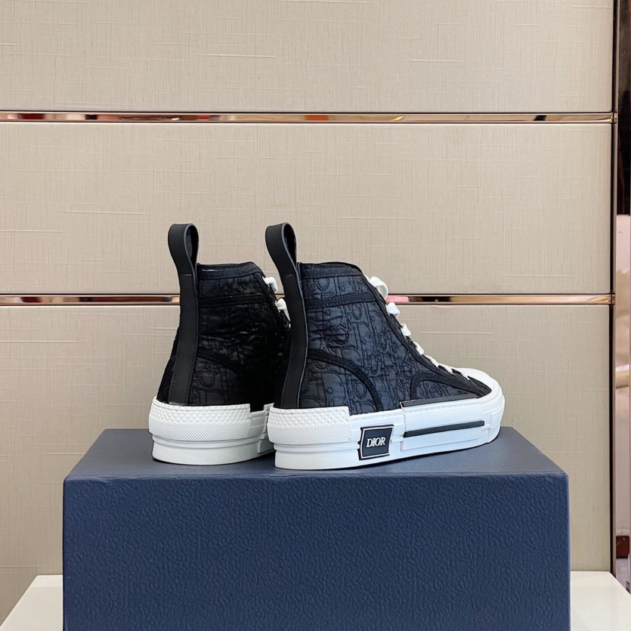 Dior B23 High-Top Sneaker - EUR FASHION