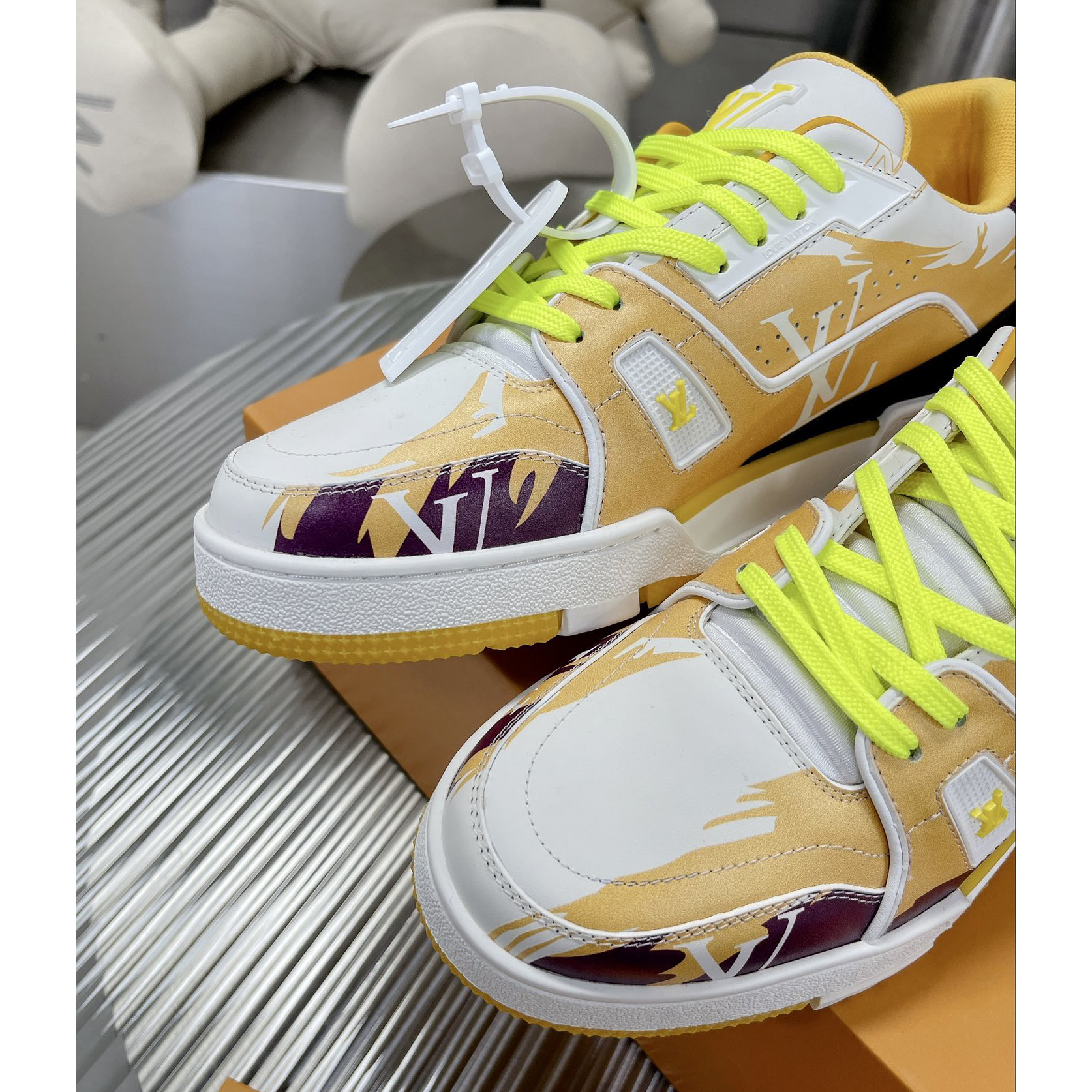 Louis Vuitton LV  Trainer Sneaker      - EUR FASHION