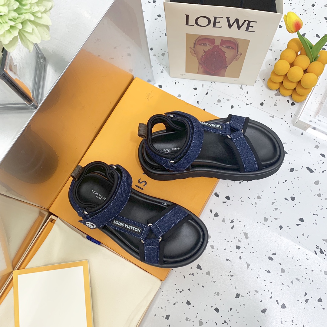 Louis Vuitton Pool Pillow Flat Comfort Sandal       - EUR FASHION