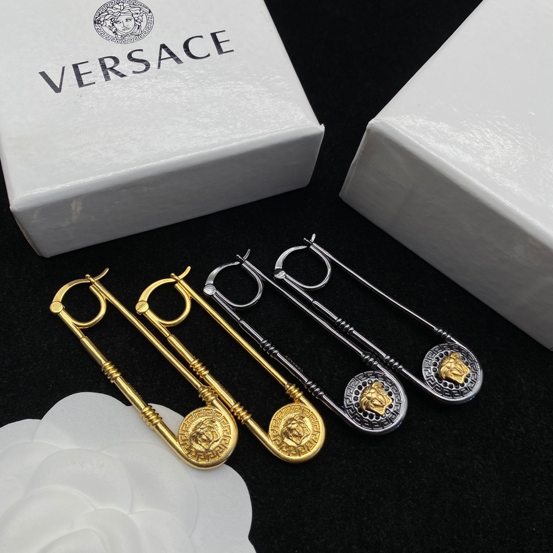 Versace Medusa Earrings - EUR FASHION