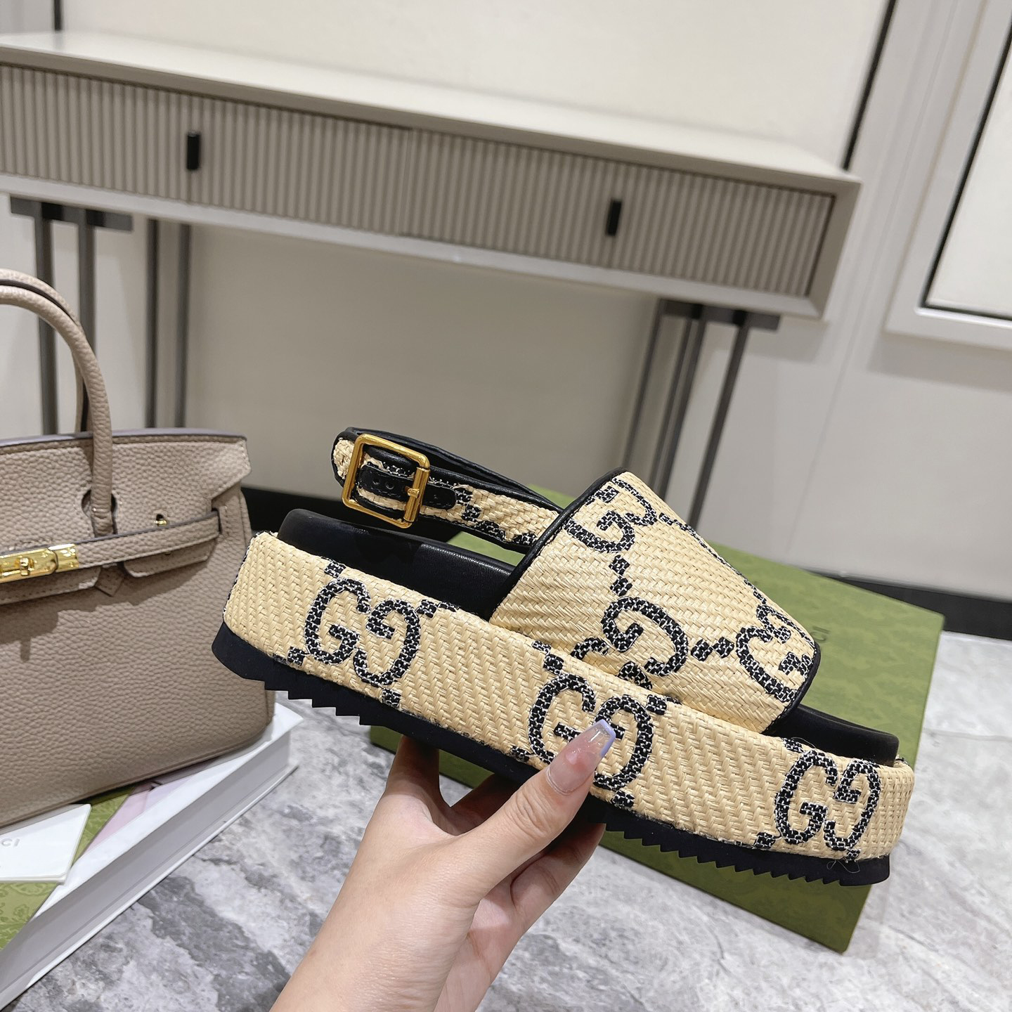 Gucci GG Platform Sandal - EUR FASHION