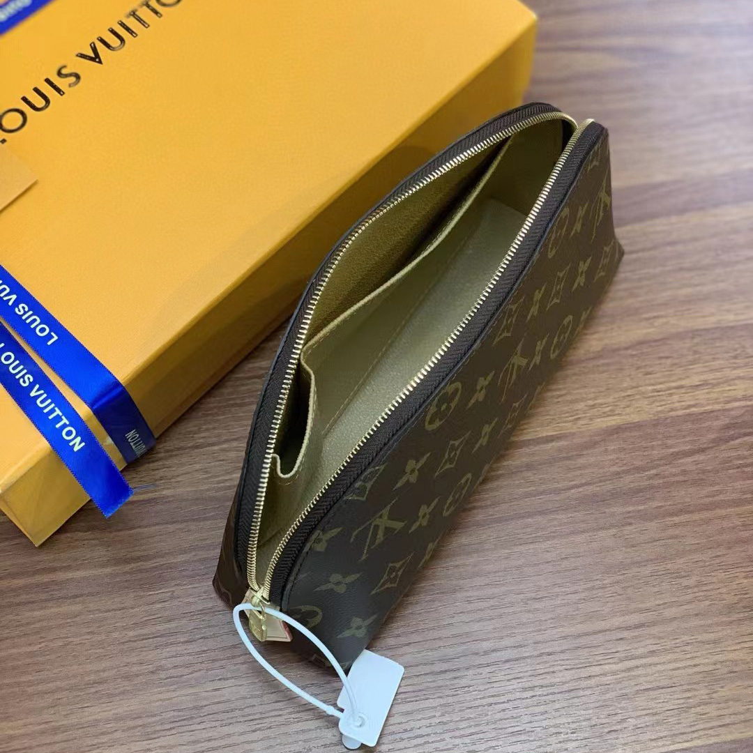 Louis Vuitton Cosmetic Pouch GM (24-17-16cm)   M47353 - EUR FASHION
