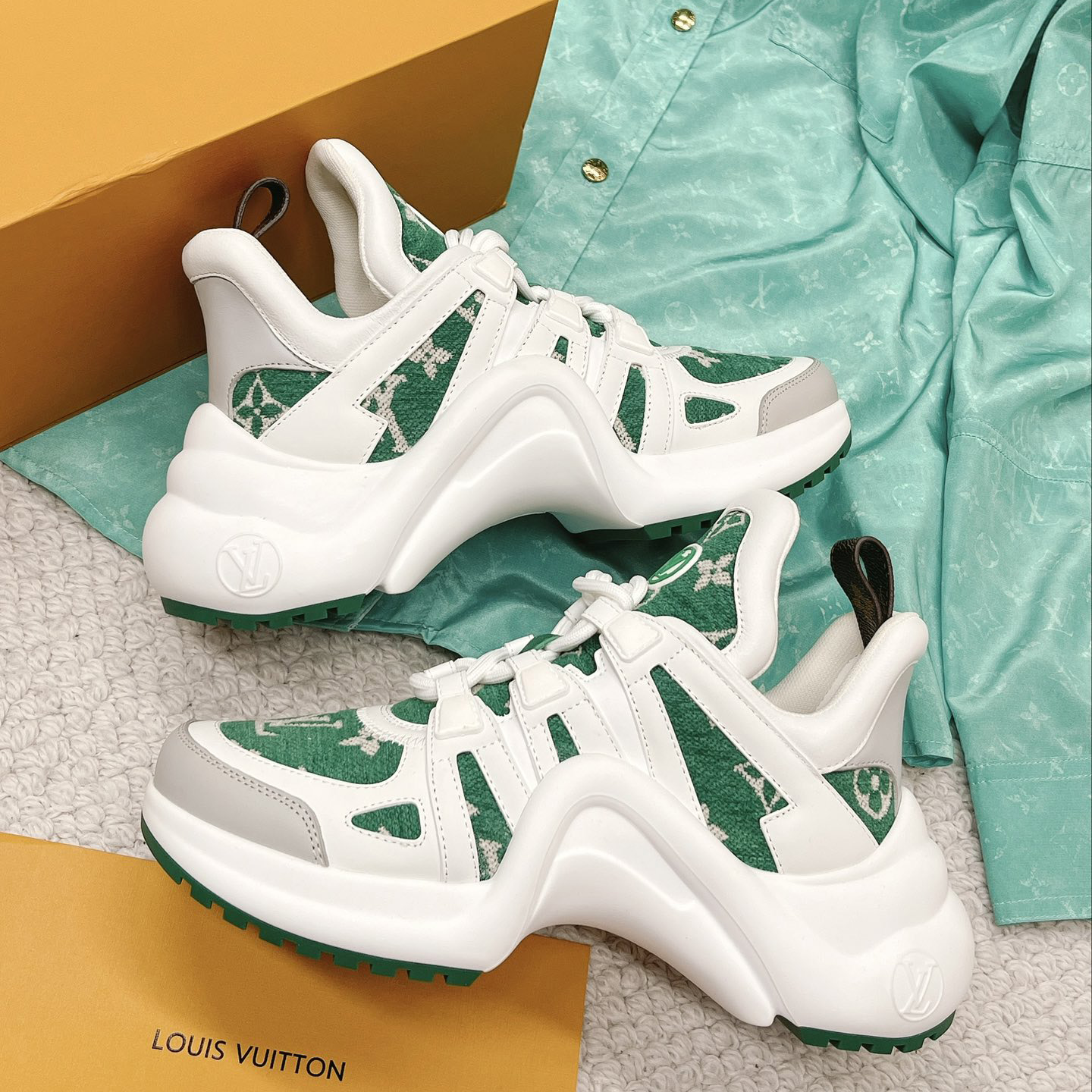 Louis Vuitton LV Archlight Sneaker     1AACT2 - EUR FASHION