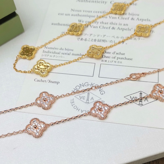 Van Cleef & Arpels Long Necklace - EUR FASHION