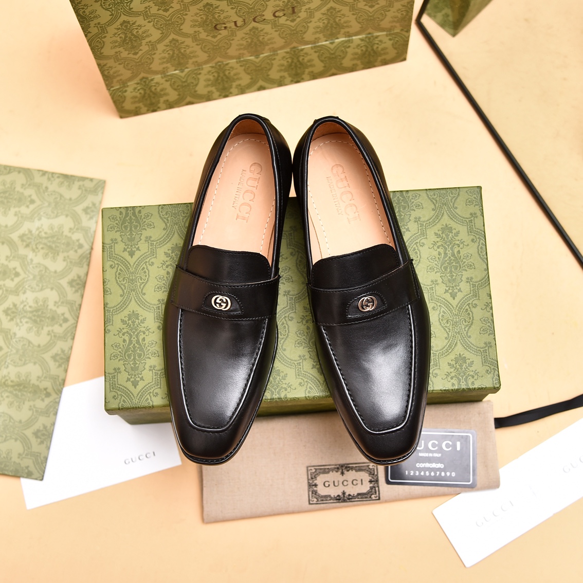Gucci Men's Loafer With Interlocking G - EUR FASHION